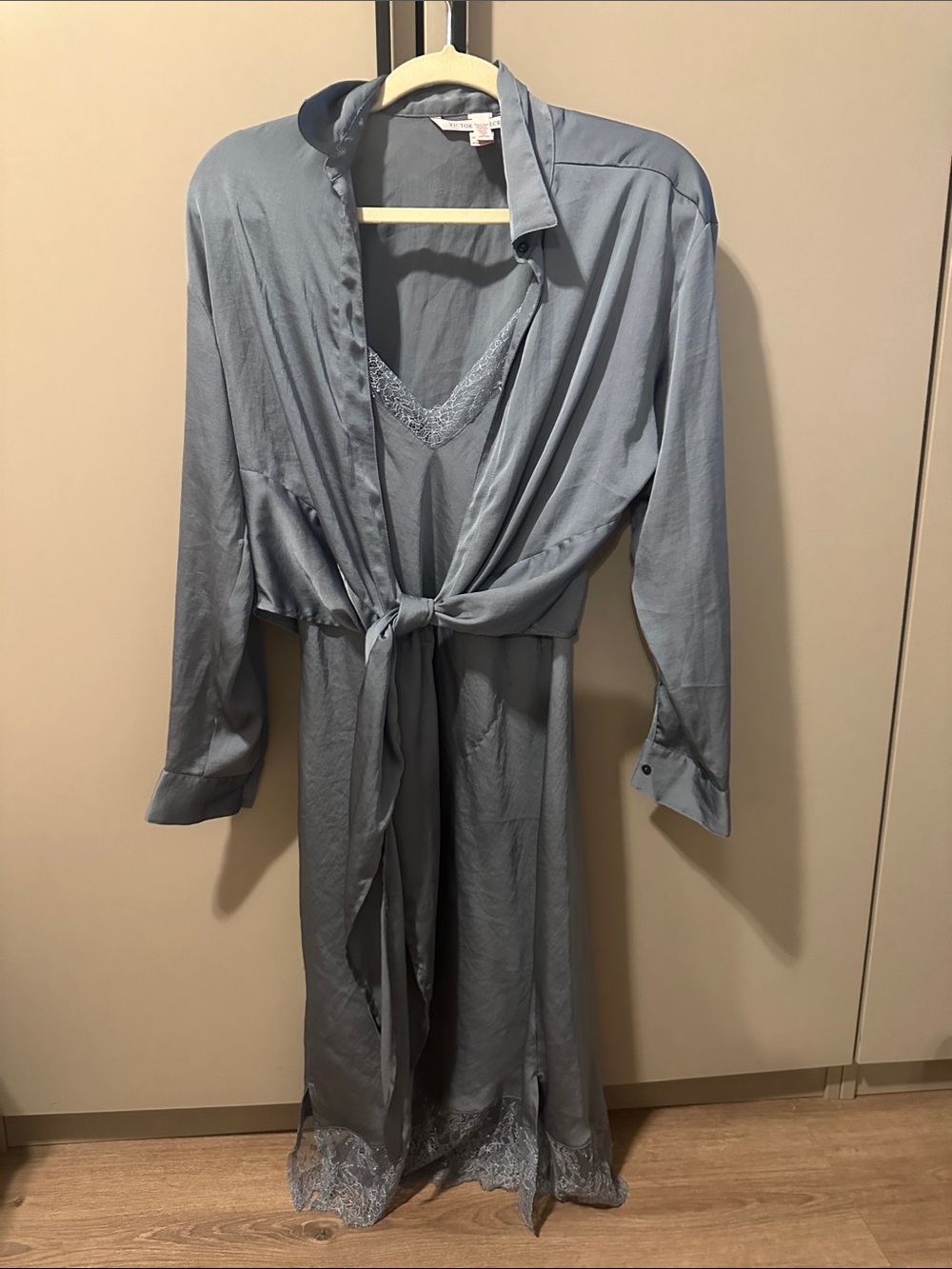 Victoria’s Secret Blue Sleep Set Tie-Front Collared Steel Blue Size M NWOT